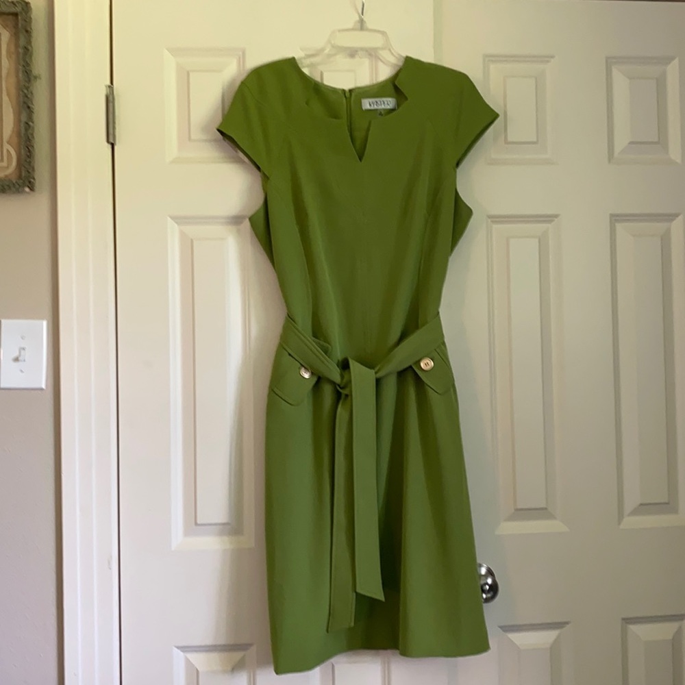 Beautiful dress!